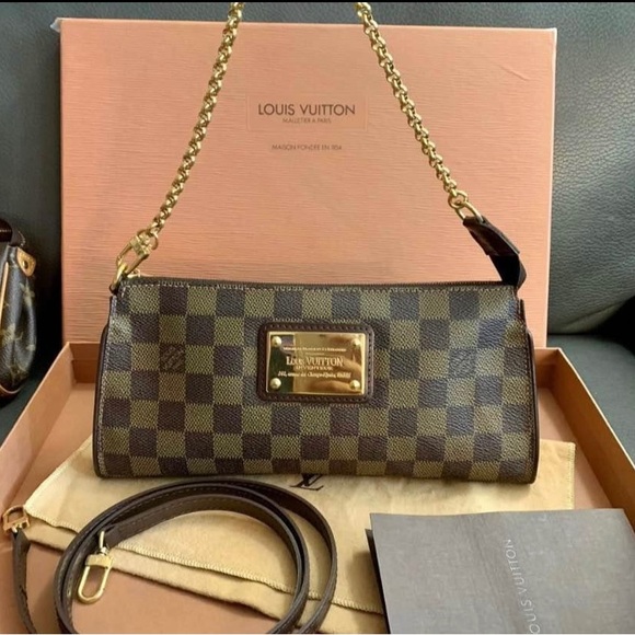 Louis Vuitton SOPHIE Clutch - Picture 1 of 10